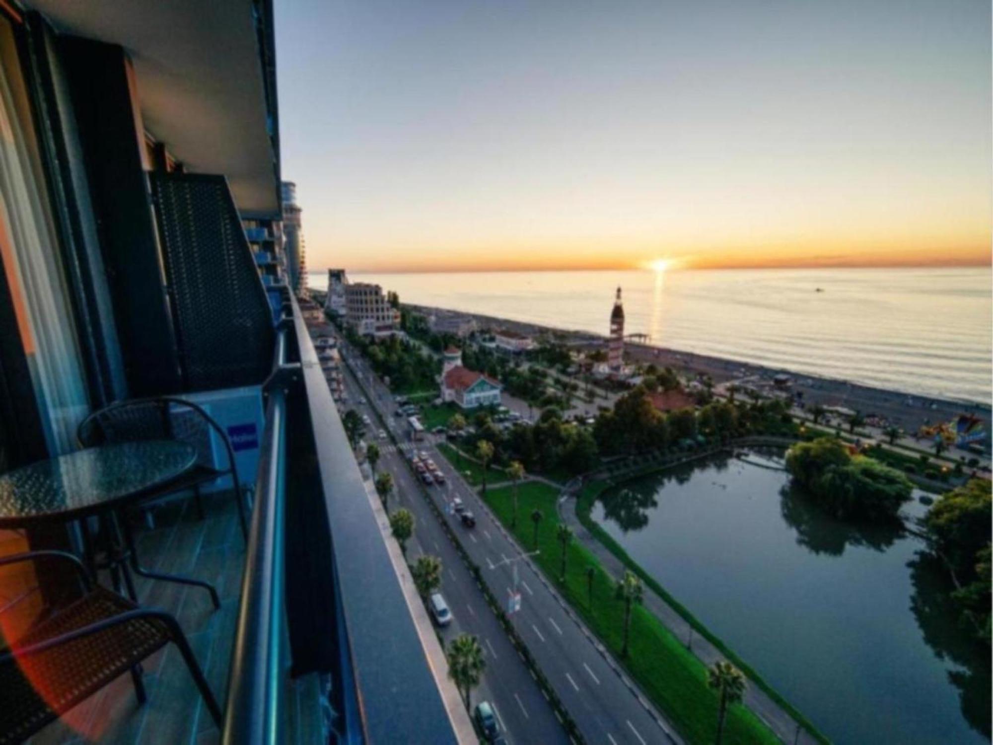 Sea View Orbi City Apart otel Batum Dış mekan fotoğraf